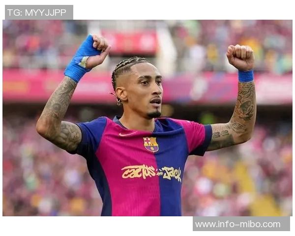 拉菲尼亚回忆利兹联保级艰辛赛后跪行向球迷深情致歉